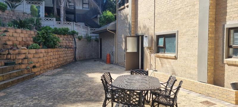 6 Bedroom Property for Sale in Outeniqua Strand Western Cape